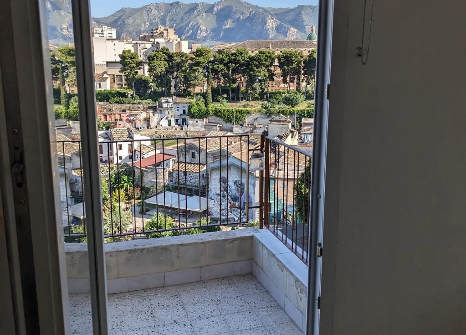 Spacious Apartment With Mountain Panorama Palermo