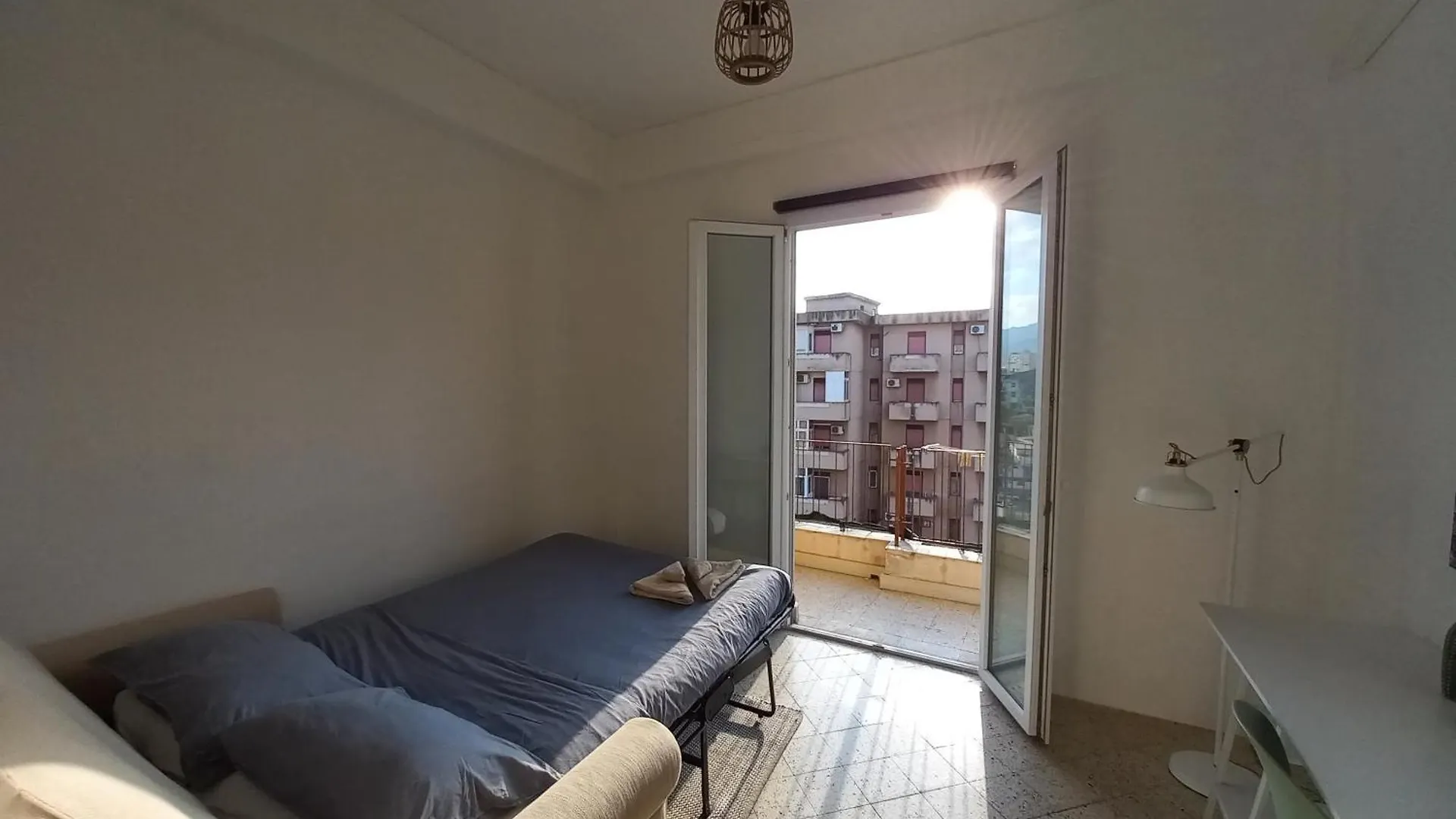 Spacious Apartment With Mountain Panorama Palermo