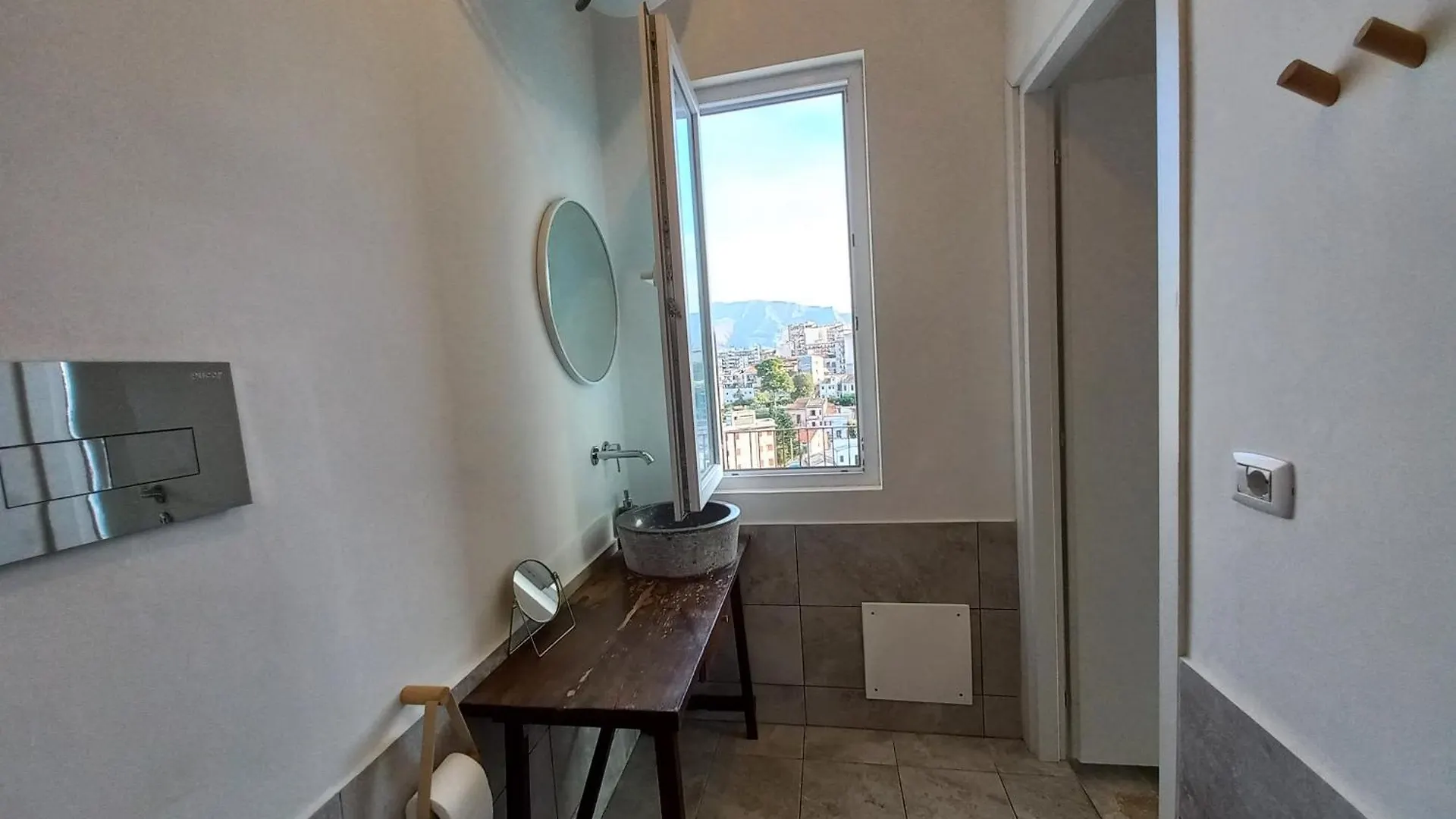 Spacious Apartment With Mountain Panorama Palermo 0*,